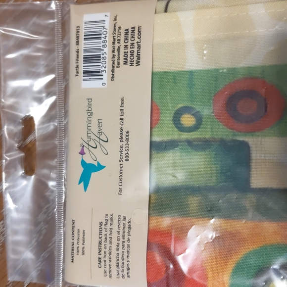 NWT (2) Small Hummingbird Haven garden flags. Both are Sz 12.5"x18" - Picture 4 of 5